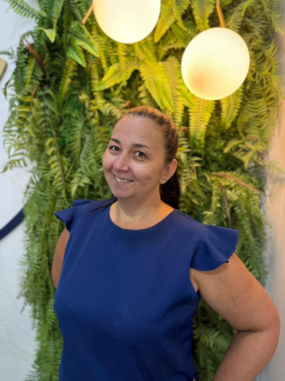 Juliana — Consultora